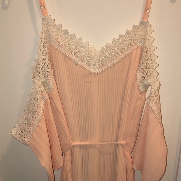 Springtime Off-The-Shoulder Dress - Picture 3 of 5